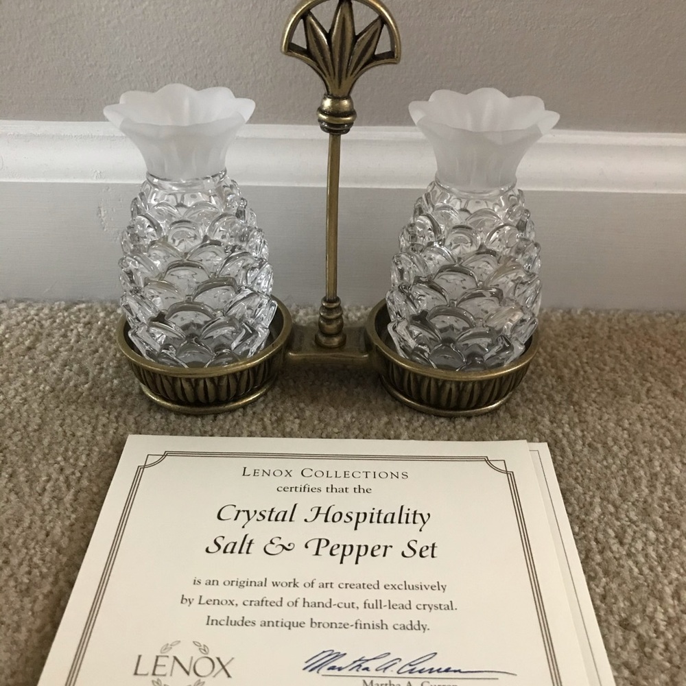 Lenox crystal pineapple salt & pepper set